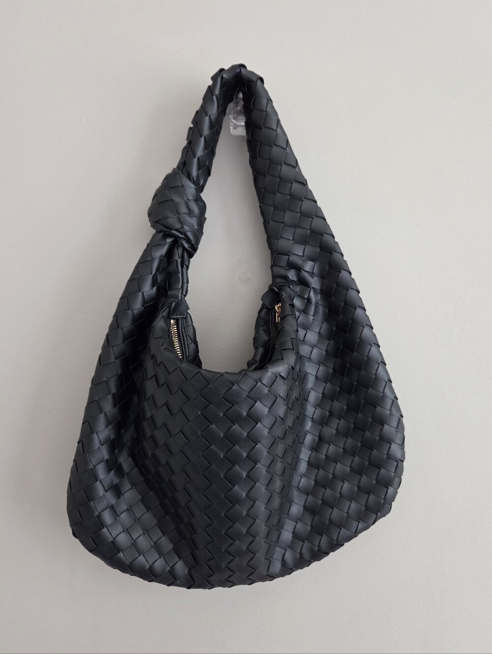 Urban Expressions NWOT Vanessa Hobo Woven Bag Purse Handbag Black Vegan Leather - Picture 3 of 10
